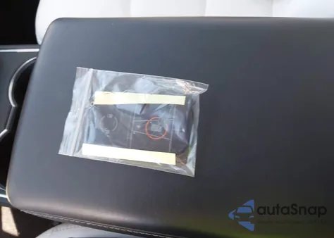 2020 Tesla Model Y из США, поврежденный, VIN 5YJYGDEF1LF049846